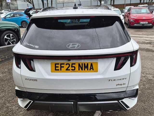Hyundai TUCSON 1.6 T-GDi 13.8kWh N Line S Auto Euro 6 (s/s) 5dr White