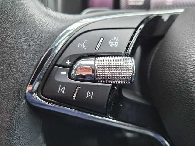 SKODA Karoq 1.5 TSI ACT SE L DSG Euro 6 (s/s) 5dr