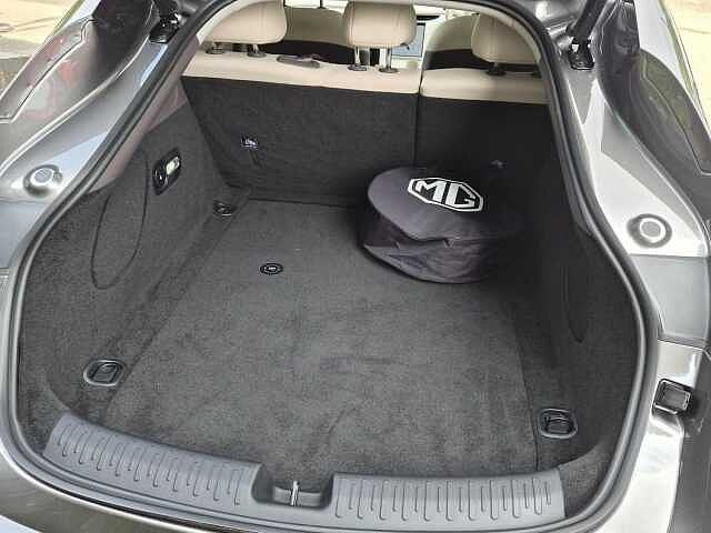 MG MG IM5 100kWh Performance Saloon Auto 4WD 5dr