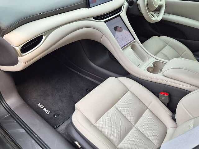 MG MG IM5 100kWh Performance Saloon Auto 4WD 5dr