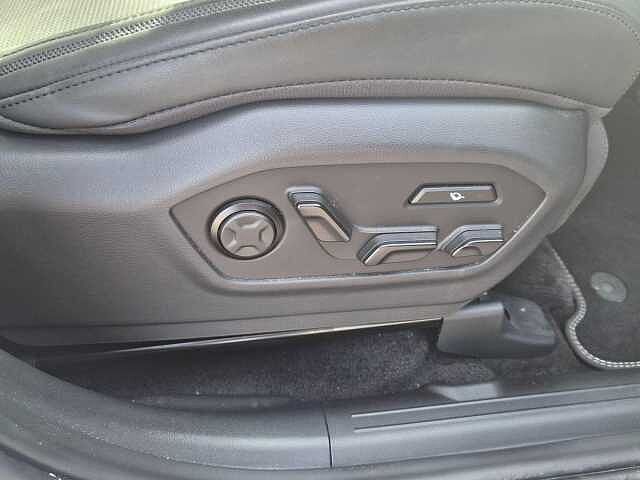 Hyundai Santa Fe 1.6 T-GDi 13.8kWh Calligraphy Auto 4WD Euro 6 (s/s) 5dr (7Seat)