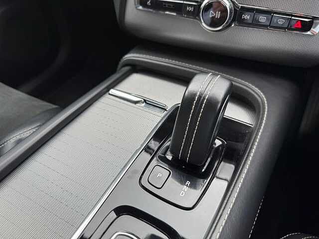 Volvo XC90 2.0 B5 MHEV R-Design Pro Auto 4WD Euro 6 (s/s) 5dr