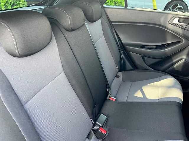 Hyundai I20 1.2 Play Euro 6 (s/s) 5dr White