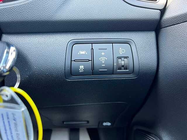 Hyundai I20 1.2 Play Euro 6 (s/s) 5dr White