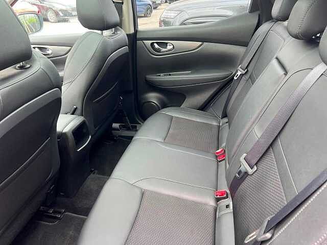 Nissan Qashqai 1.3 DIG-T Tekna Euro 6 (s/s) 5dr