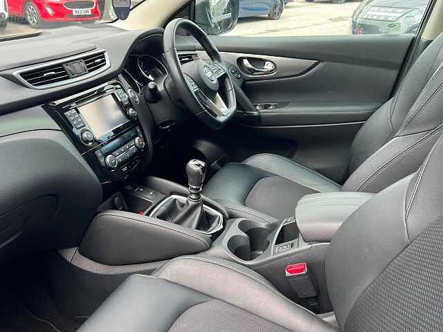 Nissan Qashqai 1.3 DIG-T Tekna Euro 6 (s/s) 5dr