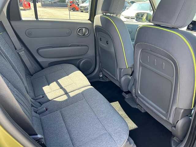 Hyundai INSTER Long Range 49kWh Cross Auto 5dr Green