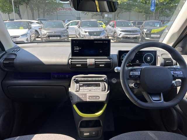 Hyundai INSTER Long Range 49kWh Cross Auto 5dr Green