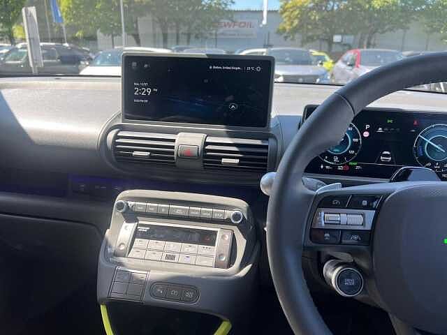 Hyundai INSTER Long Range 49kWh Cross Auto 5dr Green