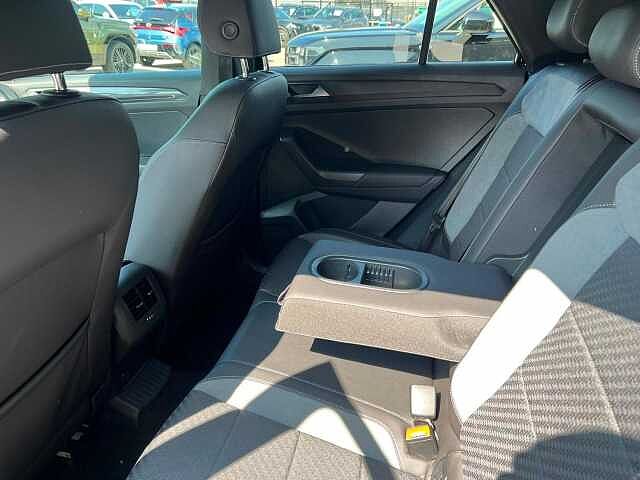 Volkswagen T-Roc 1.5 TSI EVO R-Line DSG Euro 6 (s/s) 5dr