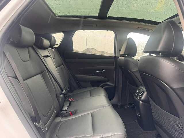 Hyundai TUCSON 1.6 T-GDi 13.8kWh Ultimate SUV 5dr Petrol Plug-in Hybrid Auto Euro 6 (s/s) (253 White