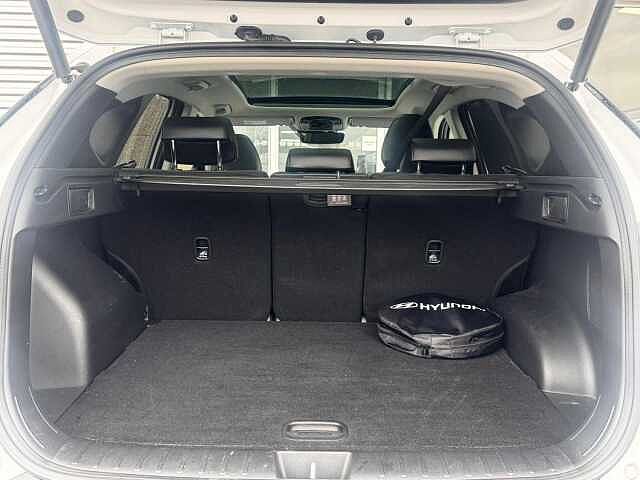 Hyundai TUCSON 1.6 T-GDi 13.8kWh Ultimate SUV 5dr Petrol Plug-in Hybrid Auto Euro 6 (s/s) (253 White