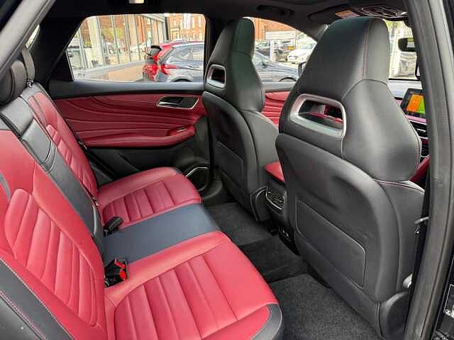 MG MG HS 1.5 T-GDI 16.6kWh Exclusive Auto Euro 6 (s/s) 5dr