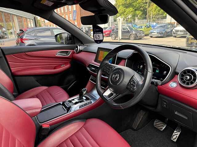 MG MG HS 1.5 T-GDI 16.6kWh Exclusive Auto Euro 6 (s/s) 5dr