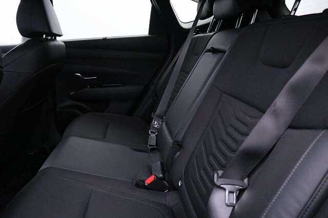 Hyundai TUCSON 1.6 T-GDi 13.8kWh Premium SUV 5dr Petrol Plug-in Hybrid Auto 4WD Euro 6 (s/s) (2