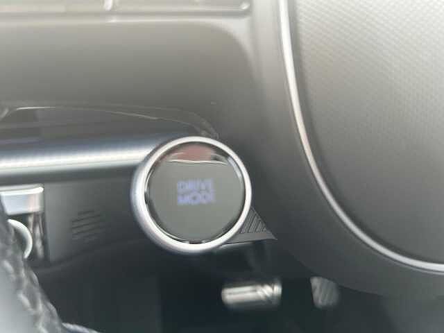 Hyundai IONIQ 6 77.4kWh Premium Auto 4dr