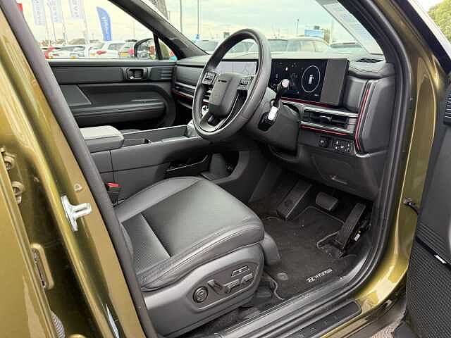 Hyundai Santa Fe 1.6 T-GDi 13.8kWh Calligraphy Auto 4WD Euro 6 (s/s) 5dr