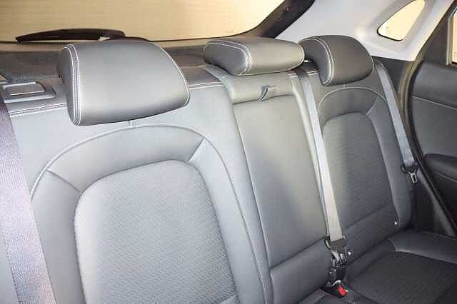 Hyundai KONA 1.6 h-GDi Premium SE DCT Euro 6 (s/s) 5dr Blue