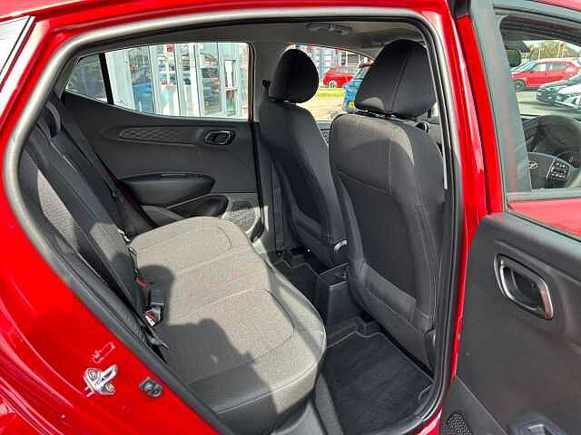 Hyundai I10 1.0 Advance Euro 6 (s/s) 5dr Red
