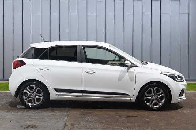 Hyundai I20 1.2 Premium Nav Euro 6 (s/s) 5dr White