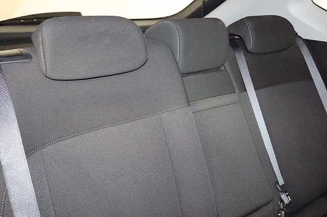 Hyundai KONA 48.4kWh Advance Auto 5dr
