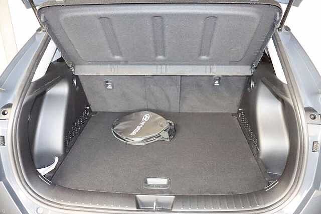 Hyundai KONA 48.4kWh Advance Auto 5dr