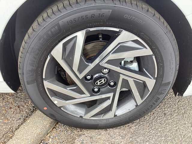 Hyundai i20 1.0T GDi Advance [Nav] 5dr