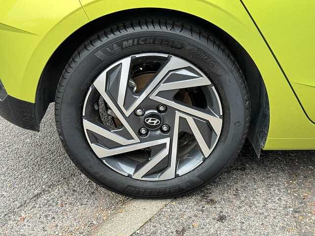 Hyundai i20 1.0T GDi Advance 5dr