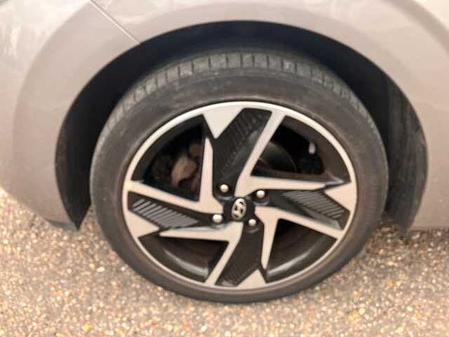 Hyundai i10 1.2 MPi Premium 5dr