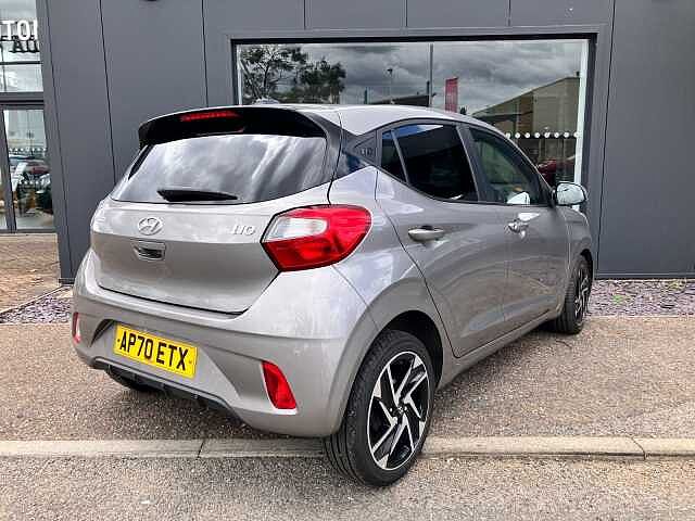 Hyundai i10 1.2 MPi Premium 5dr