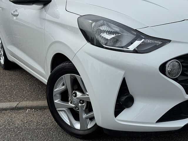 Hyundai i10 1.0 MPi SE Connect 5dr