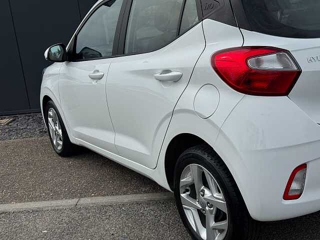 Hyundai i10 1.0 MPi SE Connect 5dr