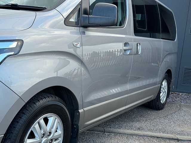 Hyundai I800 2.5 CRDi SE 5dr Silver