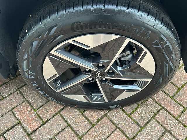 Hyundai TUCSON 1.6T Premium 5dr Atlas White