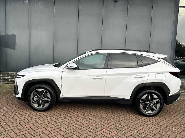 Hyundai TUCSON 1.6T Premium 5dr Atlas White