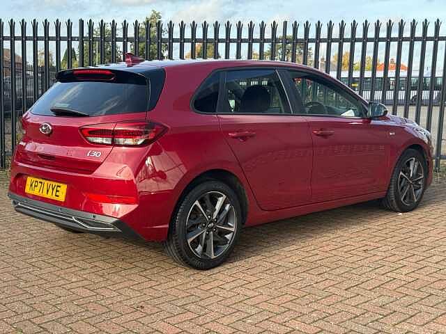 Hyundai I30 1.0T GDi Premium 5dr Sunset Red