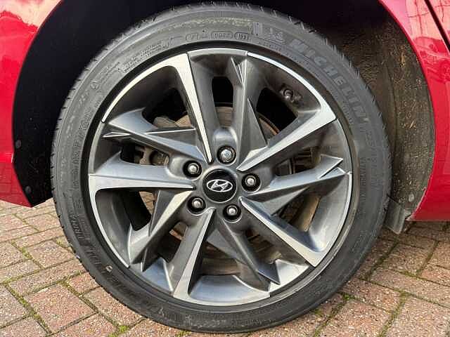 Hyundai I30 1.0T GDi Premium 5dr Sunset Red