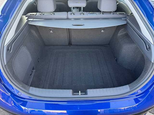 Hyundai Ioniq 1.6 GDi Hybrid Premium 5dr DCT