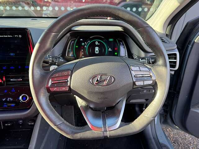 Hyundai IONIQ 1.6 GDi Hybrid Premium 5dr DCT Electric Shadow