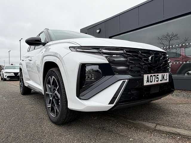 Hyundai TUCSON 1.6T Hybrid N Line 5dr Auto Serenity White