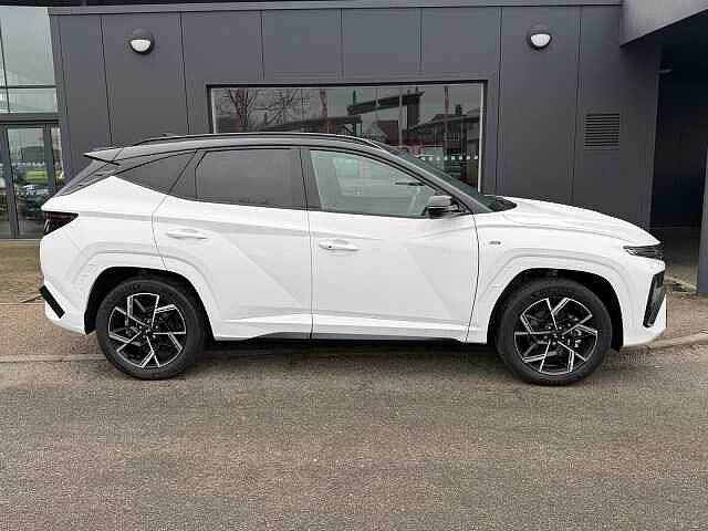 Hyundai TUCSON 1.6T Hybrid N Line 5dr Auto Serenity White