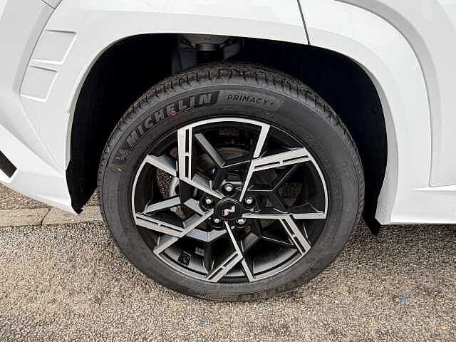 Hyundai TUCSON 1.6T Hybrid N Line 5dr Auto Serenity White