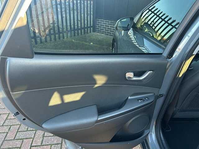 Hyundai KONA 1.6 GDi Hybrid Ultimate 5dr DCT Grey