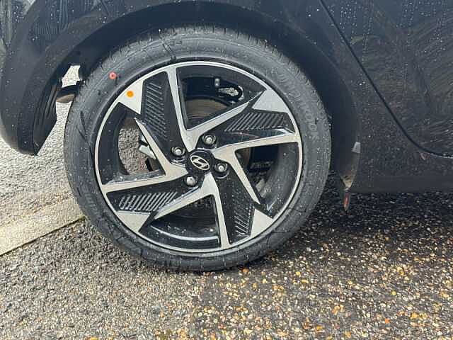 Hyundai I10 1.2 [79] Premium 5dr [Nav] Phantom Black