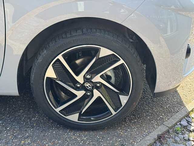 Hyundai i10 1.2 [79] Premium 5dr [Nav]