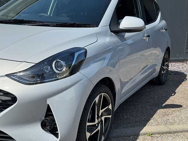Hyundai i10 1.2 [79] Premium 5dr [Nav]