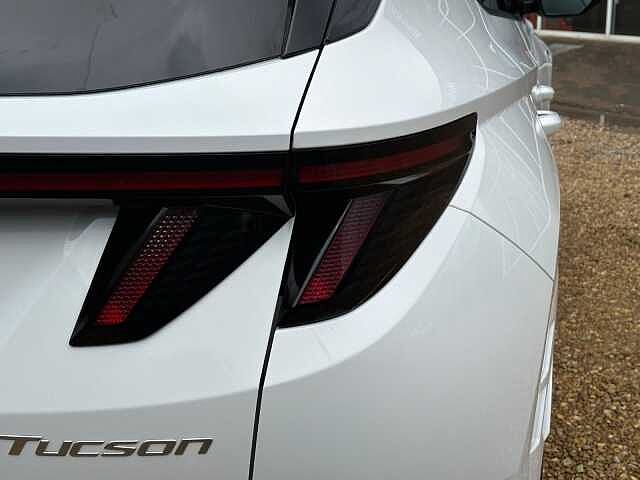 Hyundai TUCSON 1.6T N Line 5dr White
