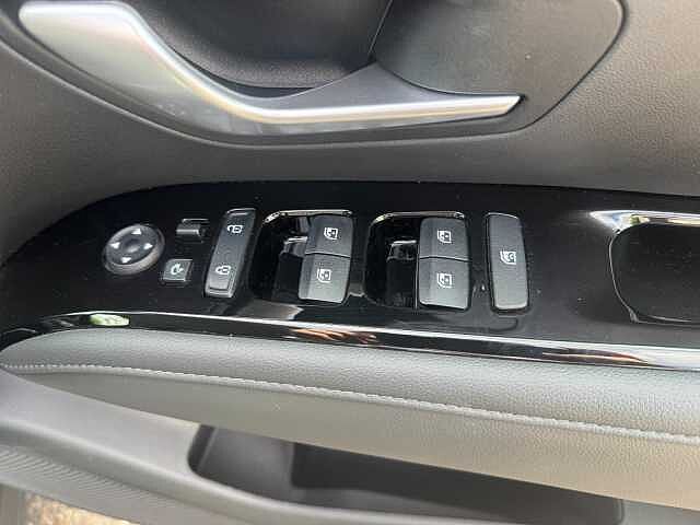 Hyundai TUCSON 1.6 TGDi Hybrid 230 Ultimate 5dr 2WD Auto Silver