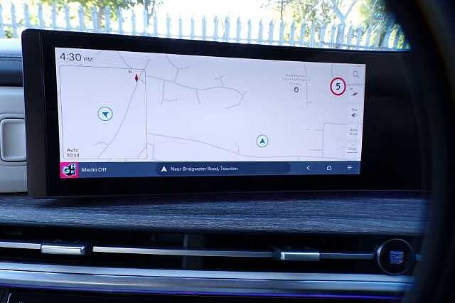 Hyundai SANTA FE 1.6 T-GDi 13.8kWh Ultimate Auto 4WD Euro 6 (s/s) 5dr (7Seat) White