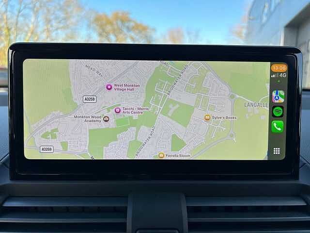 Hyundai INSTER Long Range 49kWh 02 Auto 5dr